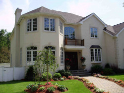 5 Eastham Rd, Newton, MA 02459-3405