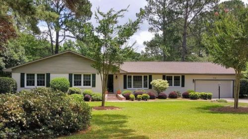 319 King George Rd, Greenville, NC 27858-5617