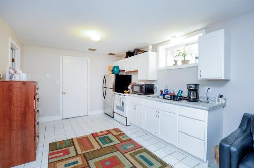 67 Butler St, Salem NH  03079-3940 exterior