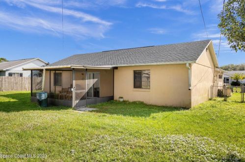 3270 Kirby Dr, Titusville FL  32796-1256 exterior