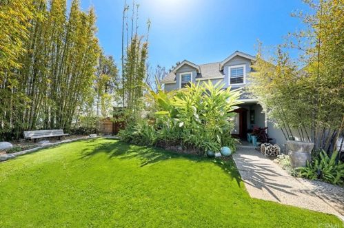 4880 Fir Ave, Seal Beach, CA 90740-3013