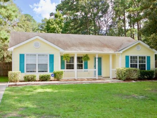 80 Pelican Cir, Beaufort, SC 29906-8520
