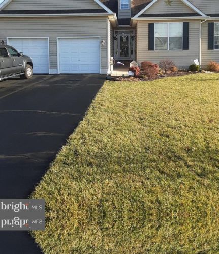 101 Green Ln, Slaughter Beach, DE 19963-3790