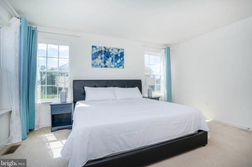 24 Grissom Dr, Bear DE  19701-6848 exterior