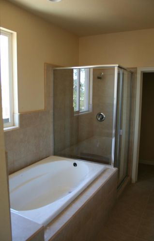 732 Loomis Cir, Folsom CA  95630-6924 exterior