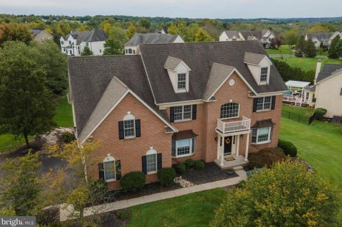 566 Longfellow Ln, Harleysville, PA 19438-2172