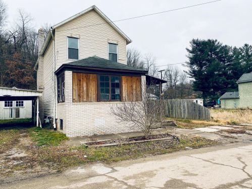 109 Washington St, Corning, OH 43730-9900
