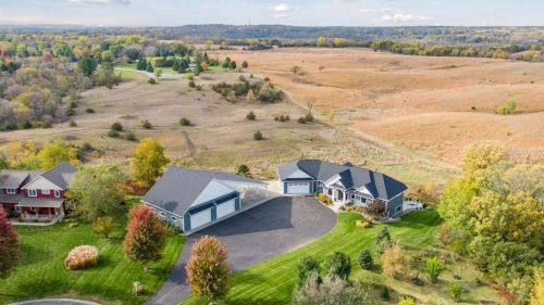 596 Grange Rd, Hudson WI  54016-7079 exterior