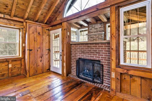 2695 Hemlock Dr, Palmerton PA  18071-9408 exterior