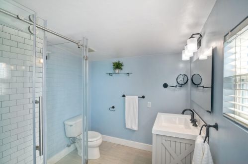 2015 Burroughs St, San Diego CA  92111-6643 exterior