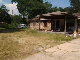 150 Alley St, Niceville, FL 32578-8332
