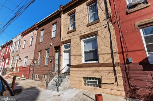 2537 4th St, Philadelphia, PA 19133-3044