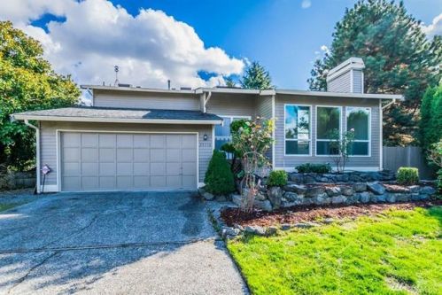 25716 117th Pl, Kent, WA 98030-7895