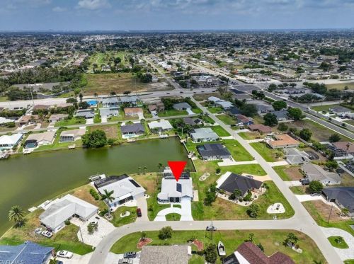 1005 1 Pl, Cape Coral FL  33993-1143 exterior