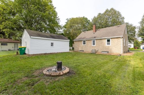 724 Park St, Green Bay, WI 54303-4139