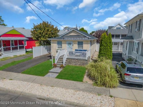 314 15th Ave, Belmar, NJ 07719-2524