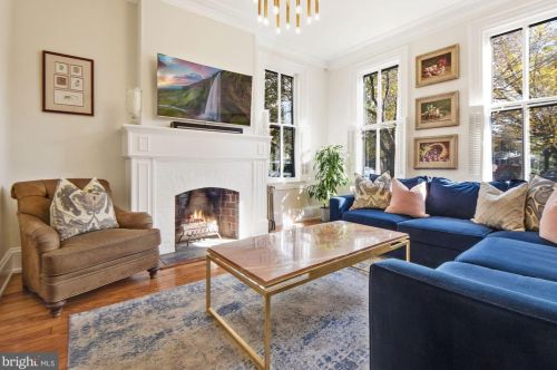 922 Carolina Ave, Washington, DC 20003-2144