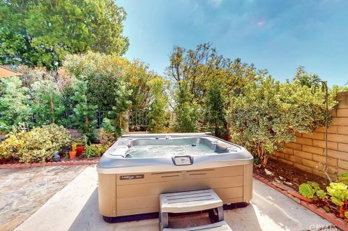 28608 Mount Shasta Dr, Palos Verdes Estates CA  90275-1926 exterior