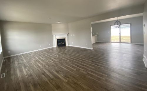 3521 Leeds Castle Dr, Green Bay, WI 54313-7483