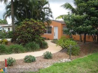 2439 Lee St, Hollywood, FL 33020-2052