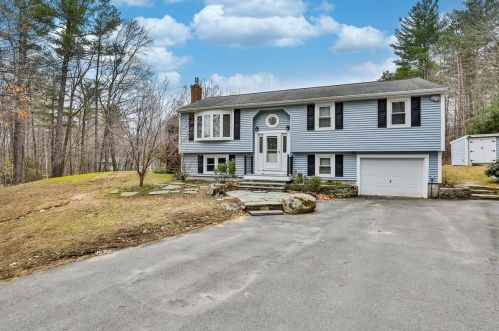 6 Huckleberry Rd, Raymond, NH 03077-2034