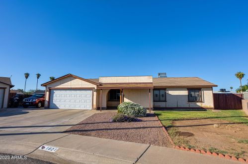 1821 68th Dr, Phoenix, AZ 85035-4609