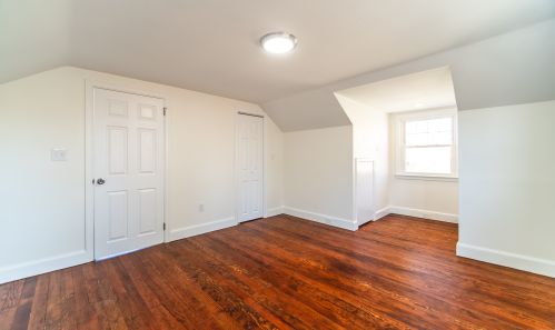 2403 Nichols Ave, Stratford CT  06614-1720 exterior