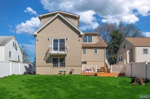 146 Sadler Rd, Bloomfield NJ  07003-5321 exterior