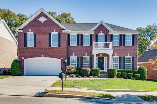 1840 Bunting Way Dr, Hermitage, TN 37076-5619