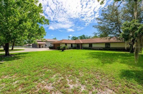 2425 Gaylord Dr, Deland, FL 32724-9103