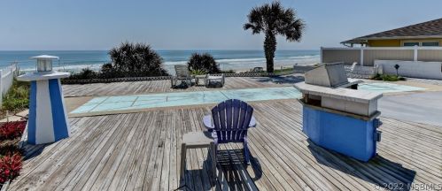 4241 Atlantic Ave, Daytona Beach FL 32127-7004 exterior