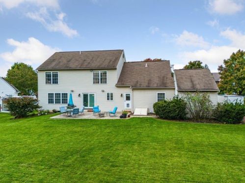 5924 Elderberry Dr, Orefield PA  18069-8811 exterior