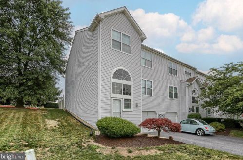 6231 Spring Knoll Dr, Harrisburg, PA 17111-6864