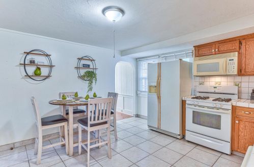 67 Hawkins St, Hollister CA  95023-4901 exterior