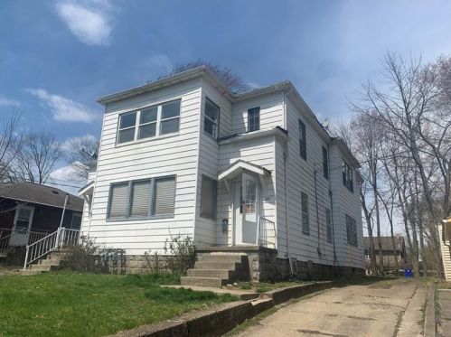 227 Garfield Ave, New Castle, PA 16105-2539