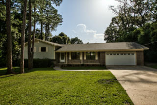 1104 Domingo Dr, Tallahassee, FL 32304-1306