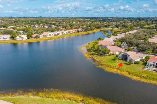 6810 Fiji Cir, Boynton Beach FL  33437-7022 exterior