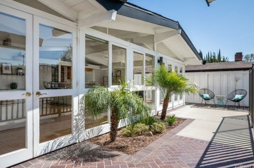 3236 Kallin Ave, Long Beach, CA 90808-4205