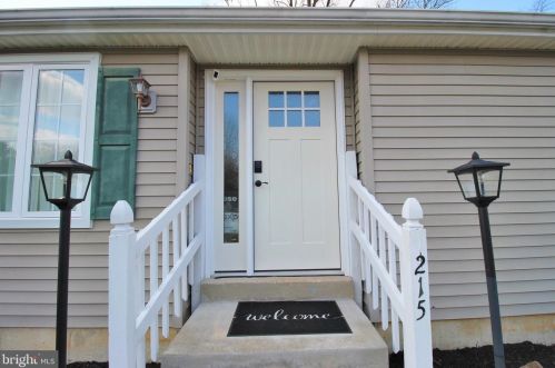 215 Ryans Run, Boothwyn PA  19060-2451 exterior