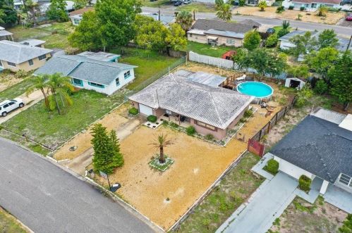 7323 Star Dust Dr, Port Richey FL  34668-2828 exterior