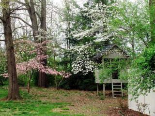1203 Dogwood Dr, Murray, KY 42071-3252