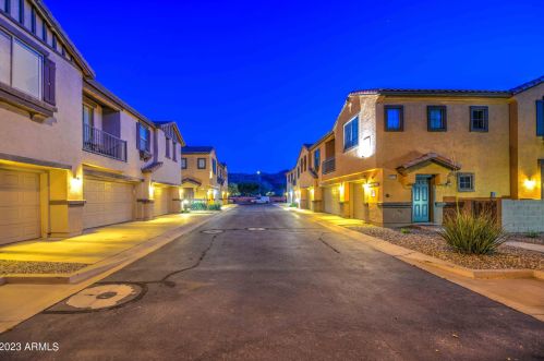 7511 28th Ter, Phoenix, AZ 85042-6047