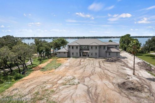 5995 Tropical Trl, Merritt Island, FL 32952