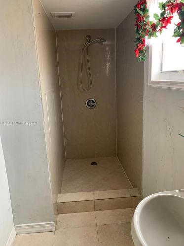 12401 Okeechobee Rd, Hialeah, FL 33018-2924