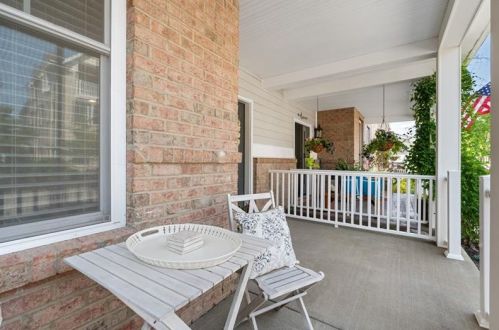 30 Allegheny Ave, Oakmont, PA 15139