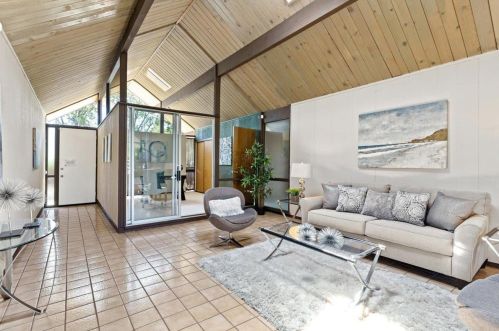 1103 Homestead Rd, Sunnyvale CA  94087-5156 exterior