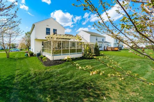 1180 Weeping Willow Ct, Blacklick OH  43004-5013 exterior