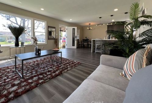 1315 Everett Pl, Orange CA  92867-7007 exterior