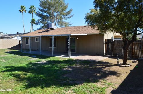 12428 48th Dr, Glendale AZ  85304-2208 exterior