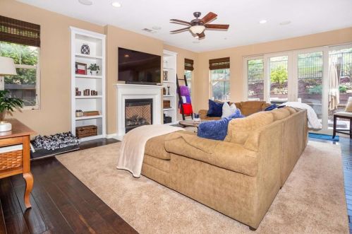 7031 Sitio Corazon, Carlsbad CA  92009-2038 exterior